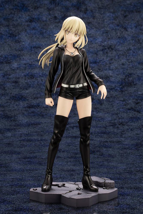 FATE/GRAND ORDER KOTOBUKIYA SABER/ALTRIA PENDRAGON 〔 ALTER 〕 CASUAL VER.
