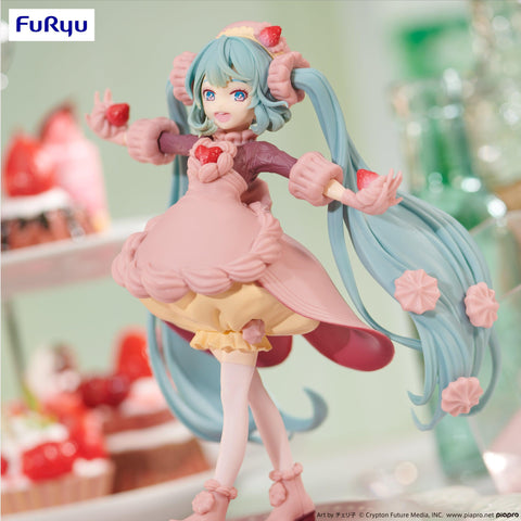 Hatsune Miku FURYU SweetSweets Series Figure -Strawberry Chocolate Short-