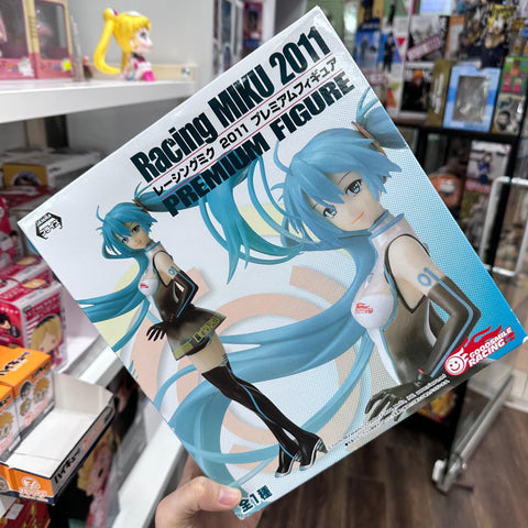 Hatsune Miku Taito Racing Miku 2011 Premium Figure