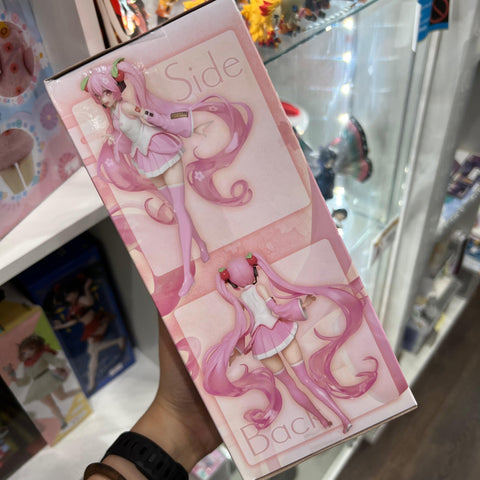 Hatsune Miku Taito Project Dive Sakura 2021 ver. Figure