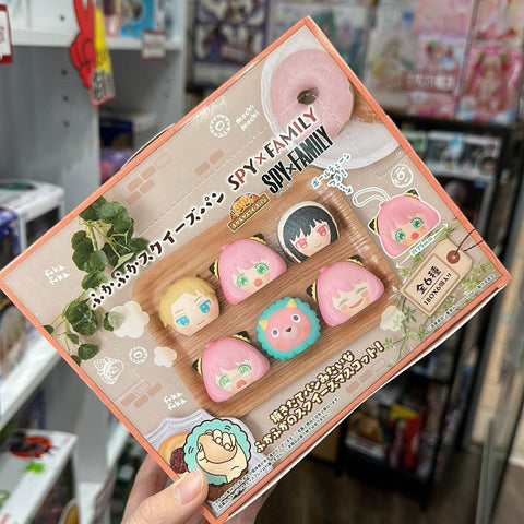 Spy X Family - Fluffy Squeeze Bread Blind Squishy Keychain Megahouse Stress Ball