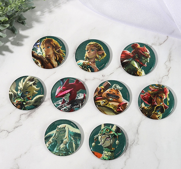 The Legend of Zelda: Tears of the Kingdom – Glitter Character Can Badge Collection (Movic) – 1 Random Pull