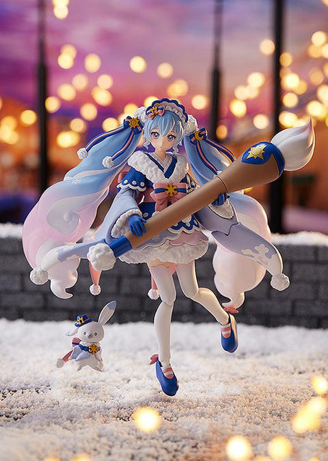 EX-067 Character Vocal Series 01: Hatsune Miku figma Snow Miku: Serene Winter ver.