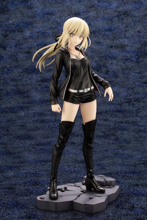 FATE/GRAND ORDER KOTOBUKIYA SABER/ALTRIA PENDRAGON 〔 ALTER 〕 CASUAL VER.