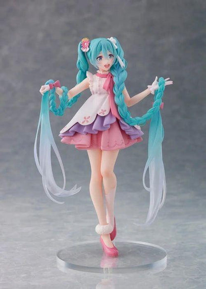 Hatsune Miku Wonderland Figure - Rapunzel