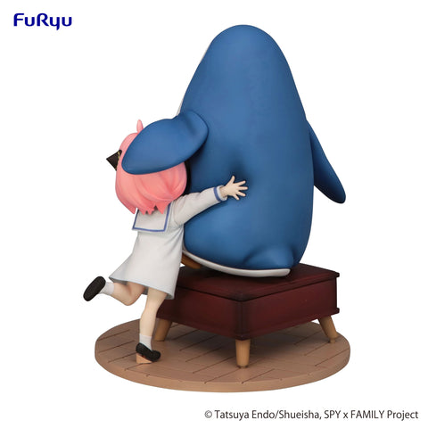 SPY × FAMILY FuRyu Exceed Creative Figure Anya Forger with Penguin