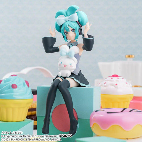 Sega Hatsune Miku x Cinnamoroll Noodlestopper Figure