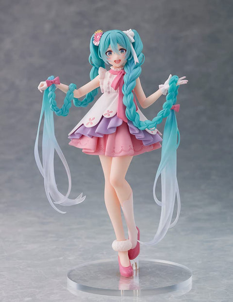 TAITO Hatsune Miku Wonderland Figure - Rapunzel Prize Figure [PREORDER with deadline]