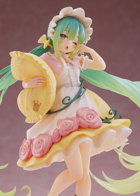 TAITO Hatsune Miku Wonderland Figure - Sleeping Beauty [PREORDER with deadline]