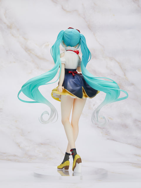 TAITO Hatsune Miku Wonderland Figure - Snow White [preorder]