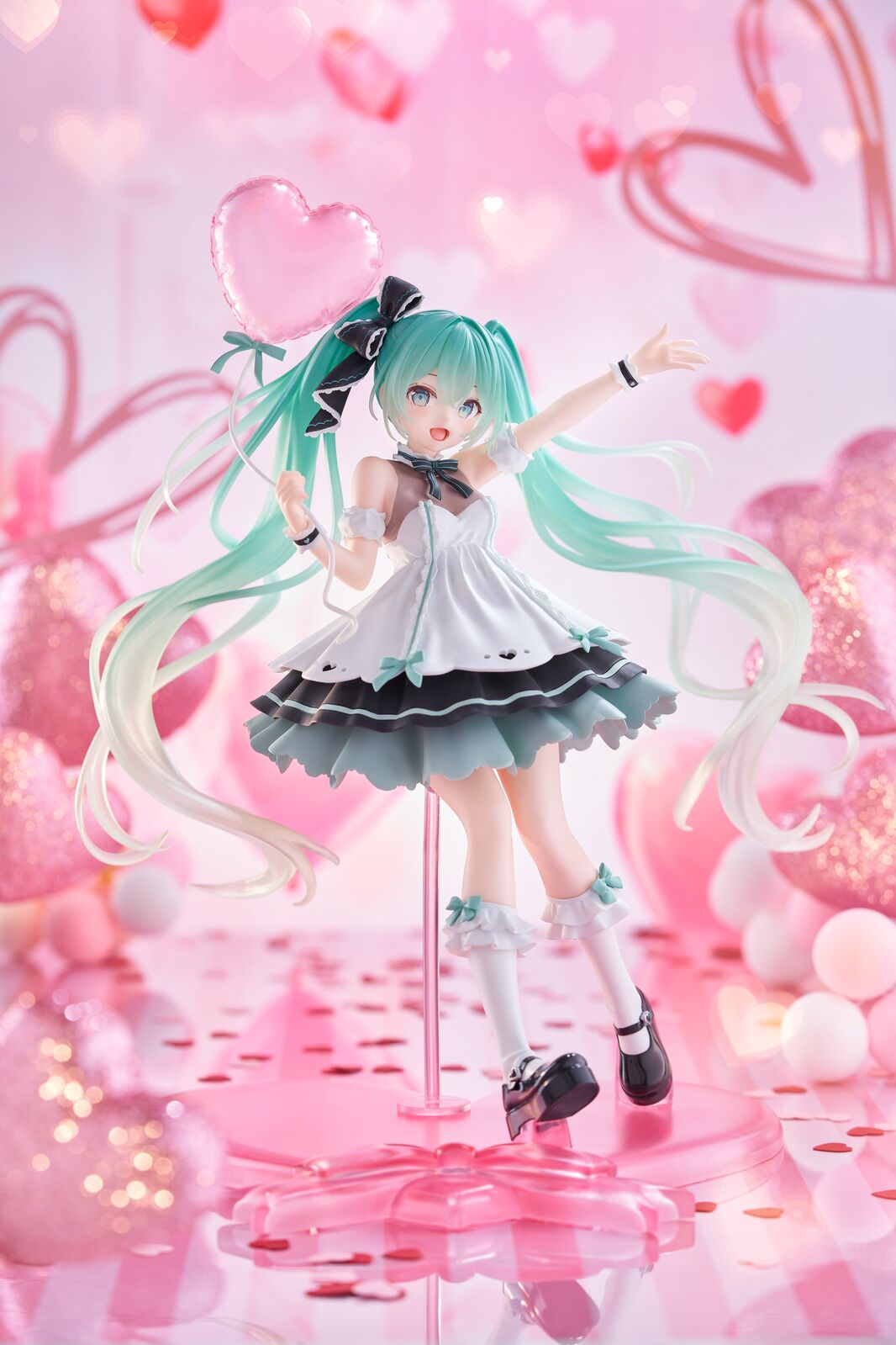 Taito Hatsune Miku Birthday 2025 AMP+ Party Ver. Figure