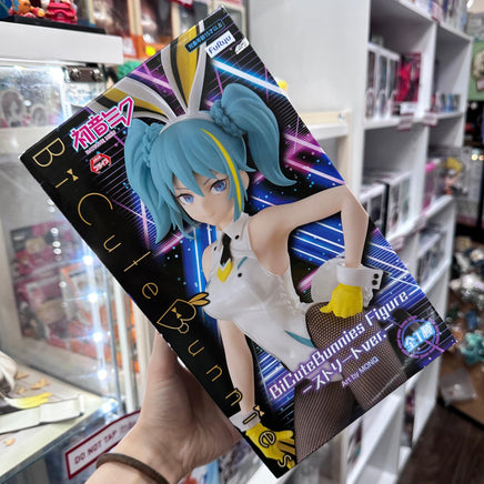 Vocaloid BiCute Bunnies Hatsune Miku (Street Ver.) Figure BY FURYU