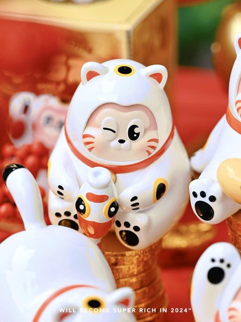 WOOO THE SLLO MANEKINEKO SERIES TRADING FIGURE (1 Random)