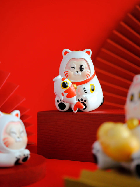 WOOO THE SLLO MANEKINEKO SERIES TRADING FIGURE (1 Random)