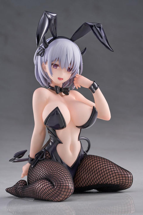 BUNNY GIRL LUME XCX ILLUSTRATED BY YATSUMI SUZUAME DELUXE VER. (tapestry)