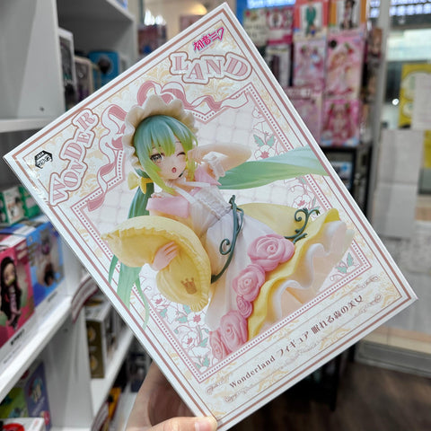 TAITO Hatsune Miku Wonderland The Sleeping Beauty Figure