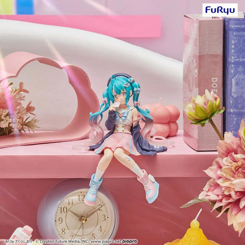 Vocaloid Hatsune Miku (Love Sailor) Noodle Stopper Figure BY FURYU